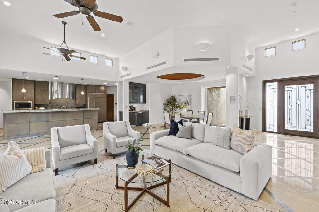 5 Bedroom Single Family Home/House's Image 6