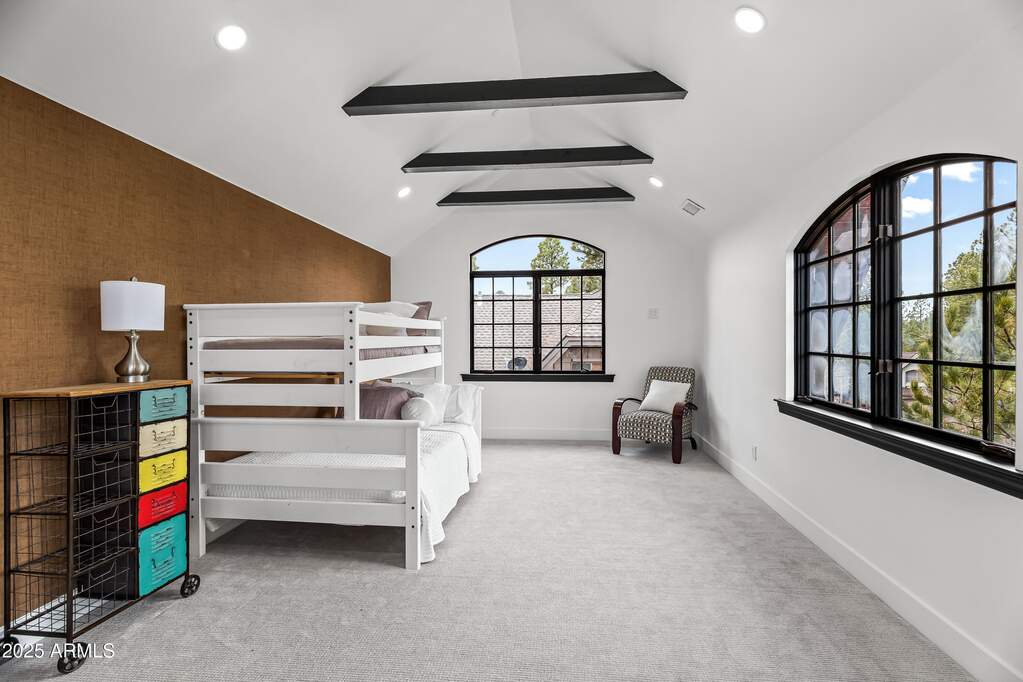 4 Bedroom Single Family Home/House's Image 27