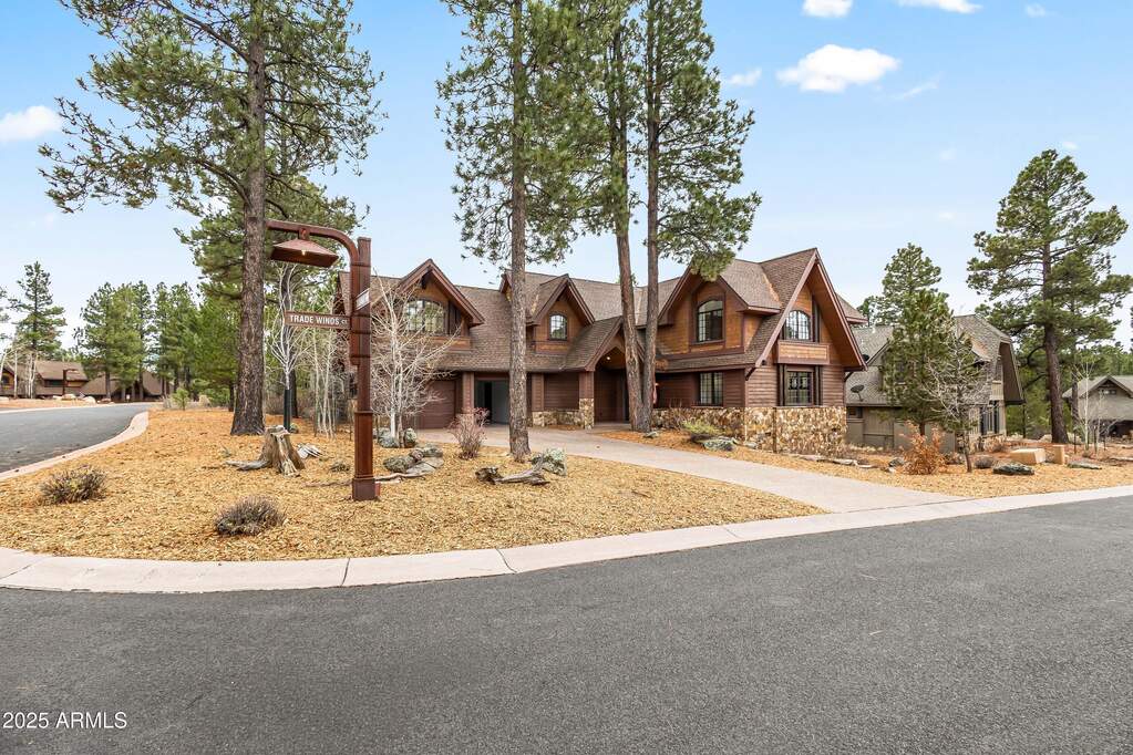 4 Bedroom Single Family Home/House's Image 35