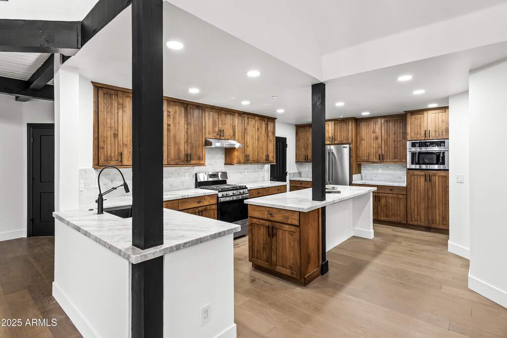 4 Bedroom Single Family Home/House's Image 6