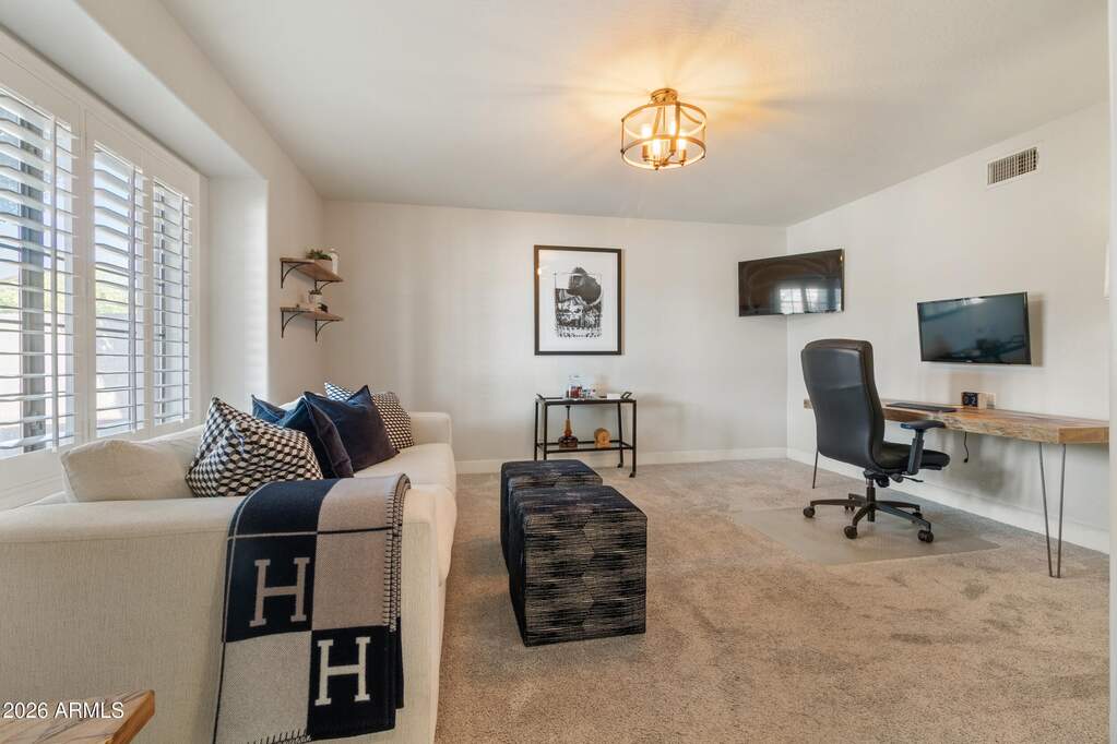 5 Bedroom Single Family Home/House's Image 26