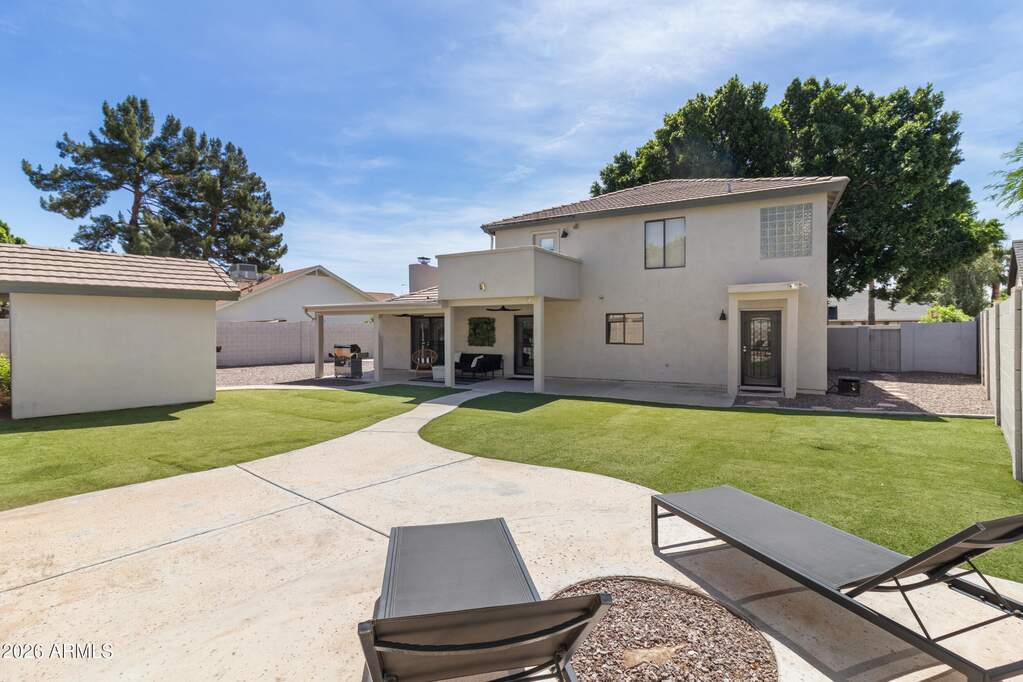 5 Bedroom Single Family Home/House's Image 41