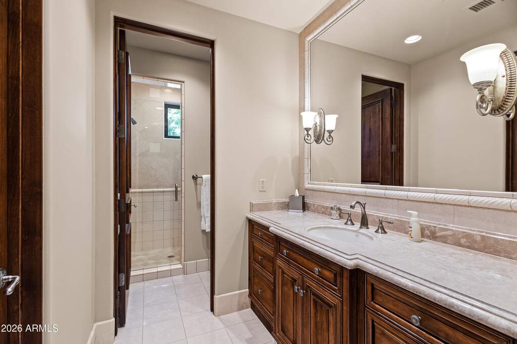 5 Bedroom Single Family Home/House's Image 22