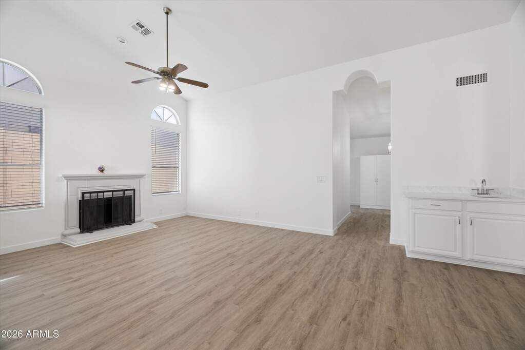 3 Bedroom Single Family Home/House's Image 8