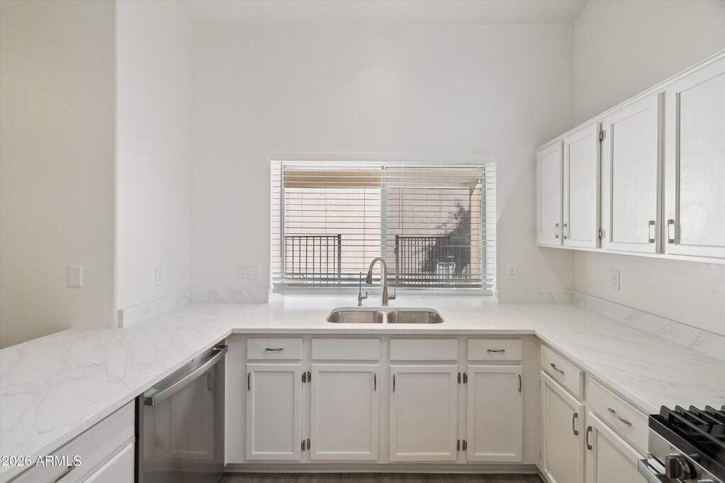 3 Bedroom Single Family Home/House's Image 11