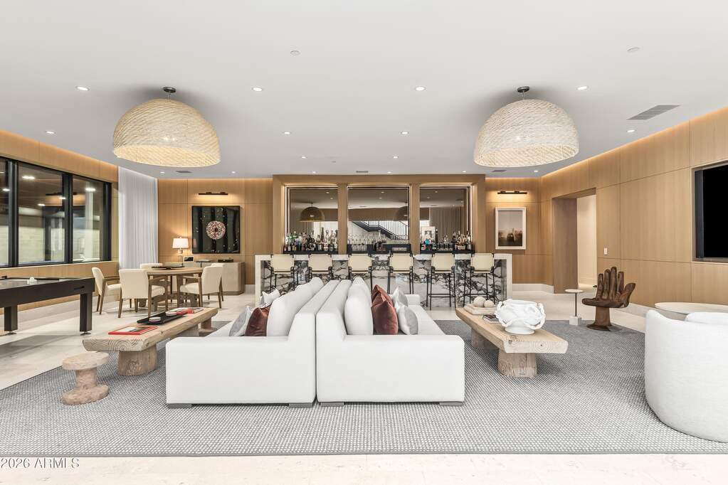 8 Bedroom Single Family Home/House's Image 44
