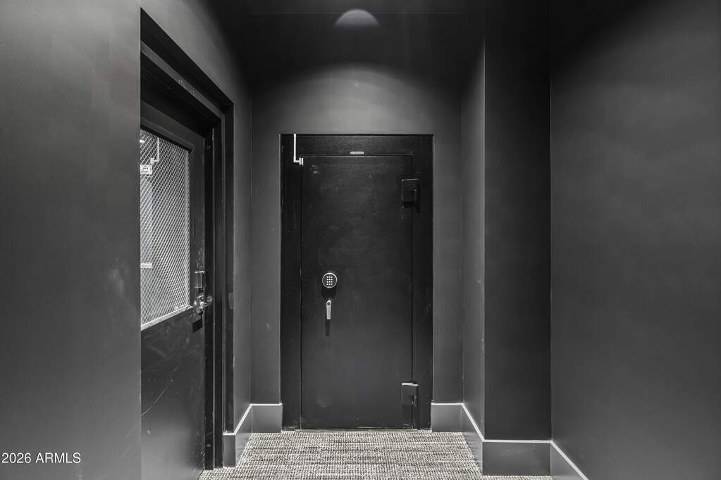 8 Bedroom Single Family Home/House's Image 46