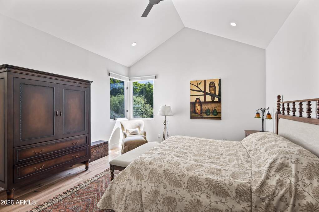 4 Bedroom Single Family Home/House's Image 12