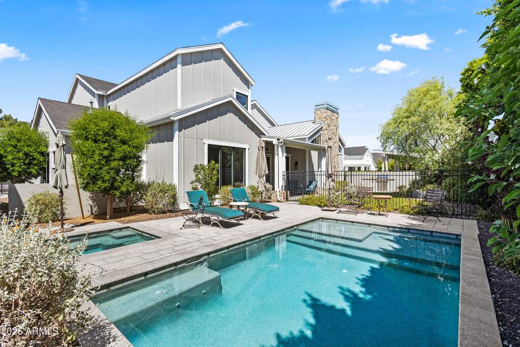 4 Bedroom Single Family Home/House's Image 16