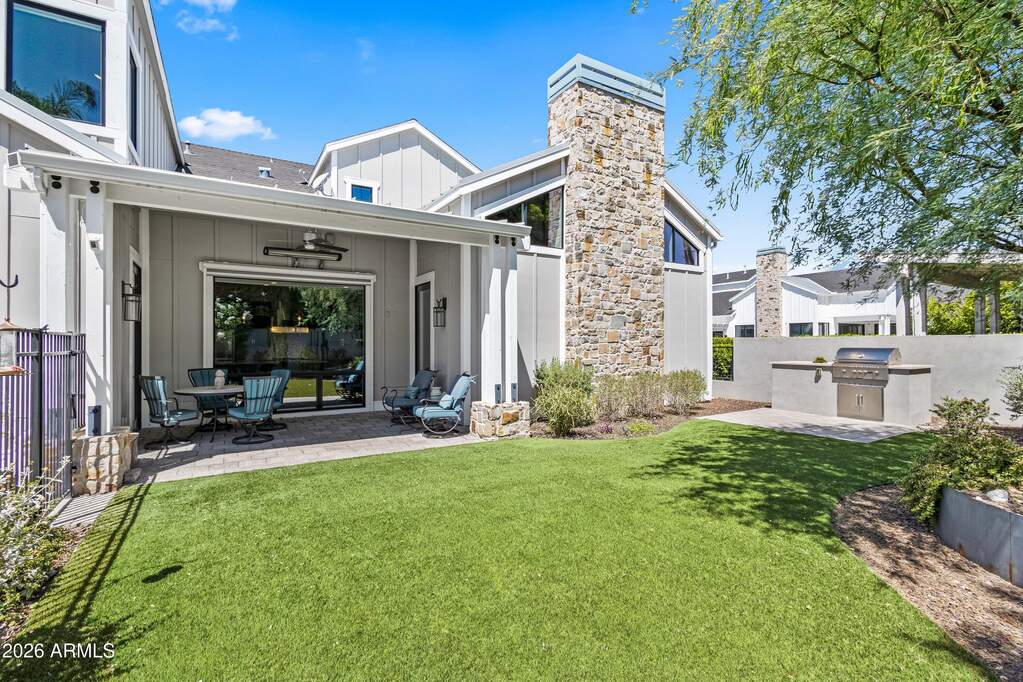 4 Bedroom Single Family Home/House's Image 18