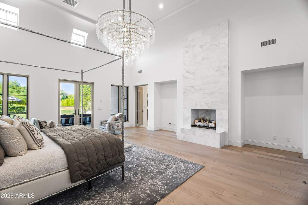 5 Bedroom Single Family Home/House's Image 18