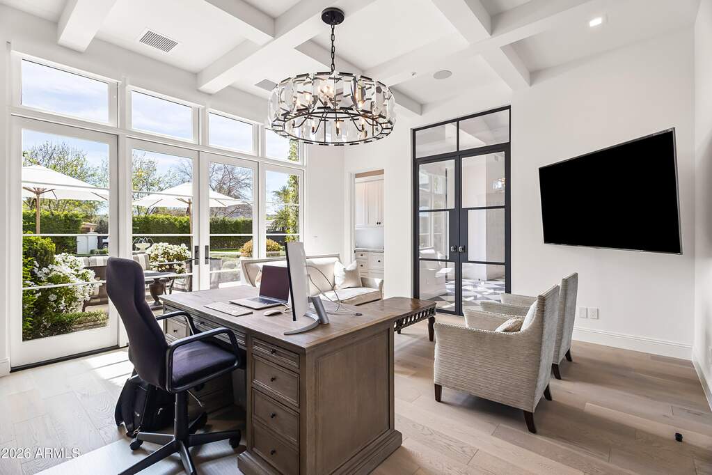 5 Bedroom Single Family Home/House's Image 26