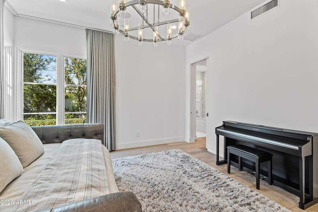 5 Bedroom Single Family Home/House's Image 30