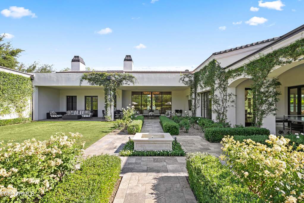 5 Bedroom Single Family Home/House's Image 41