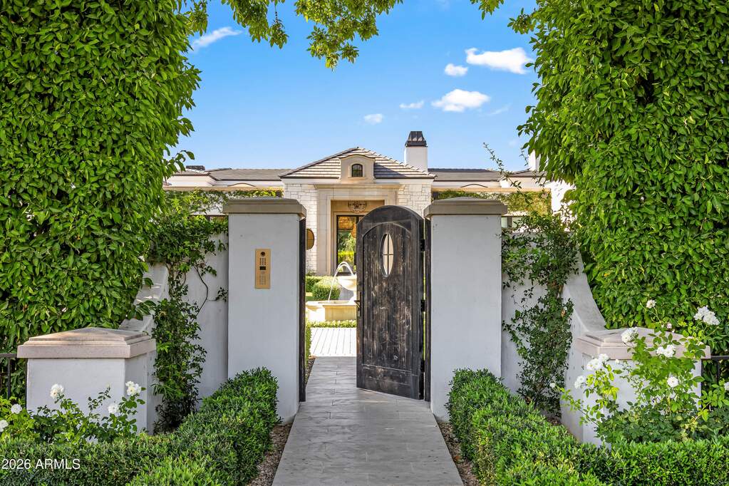 5 Bedroom Single Family Home/House's Image 45
