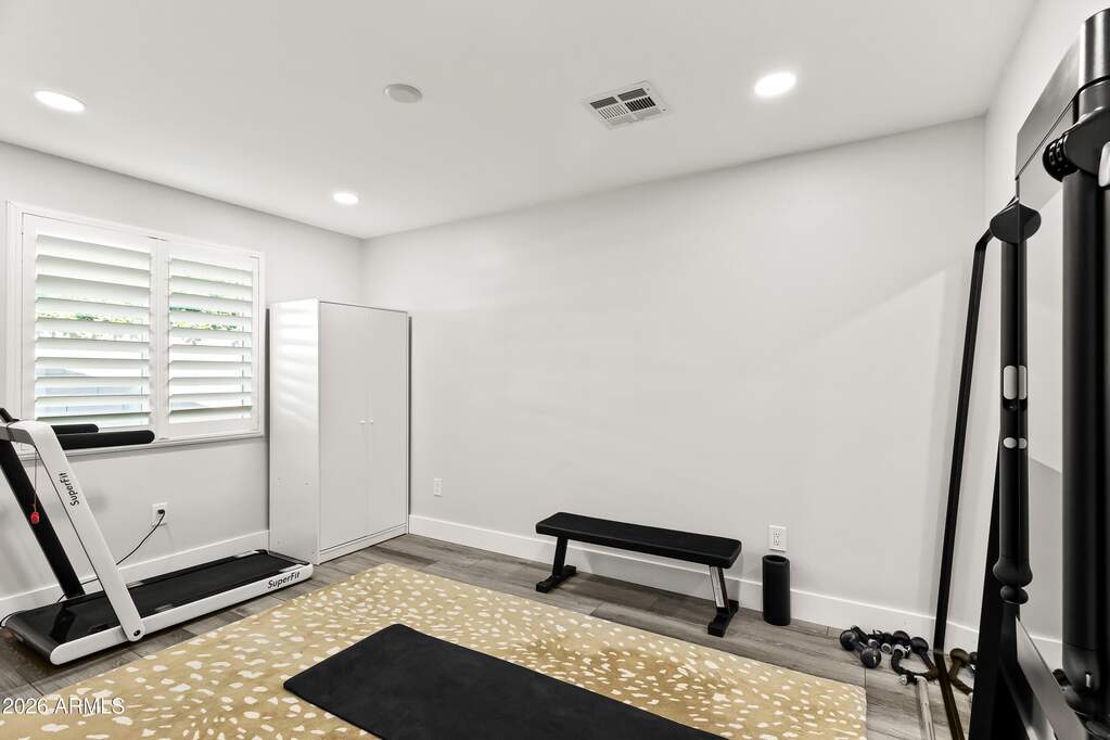 4 Bedroom Single Family Home/House's Image 15