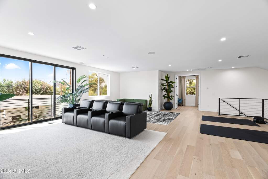 5 Bedroom Single Family Home/House's Image 18
