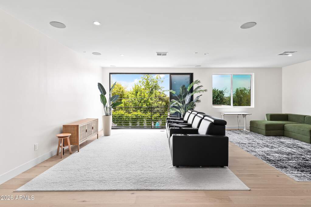 5 Bedroom Single Family Home/House's Image 20