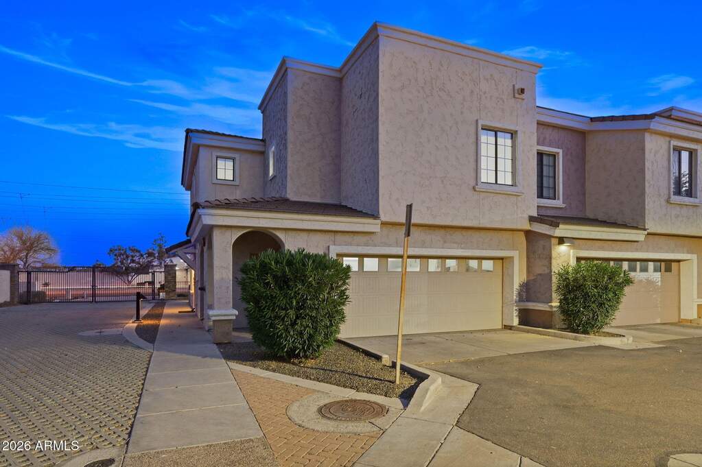 2 Bedroom Villa/Townhouse's Image 34