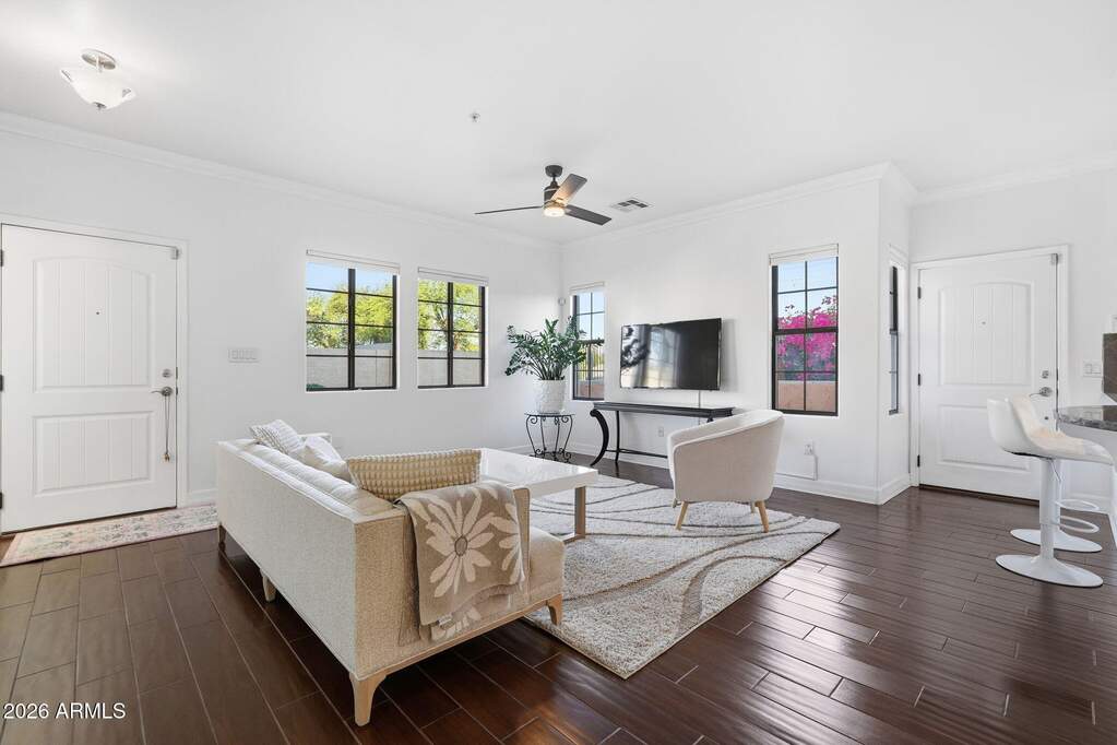 2 Bedroom Villa/Townhouse's Image 5