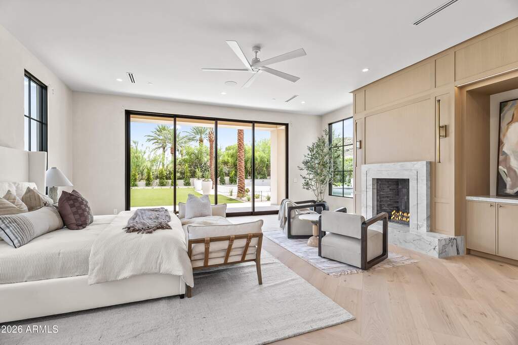 5 Bedroom Single Family Home/House's Image 13