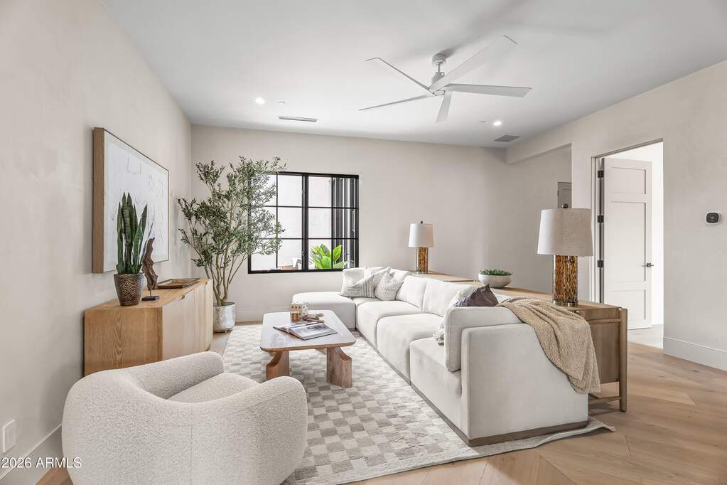 5 Bedroom Single Family Home/House's Image 24