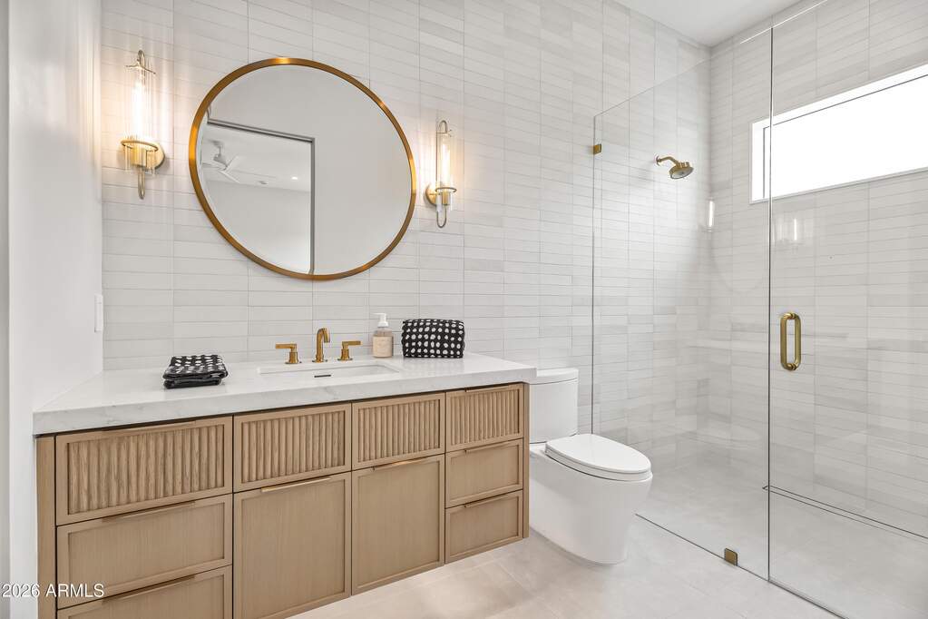 5 Bedroom Single Family Home/House's Image 29