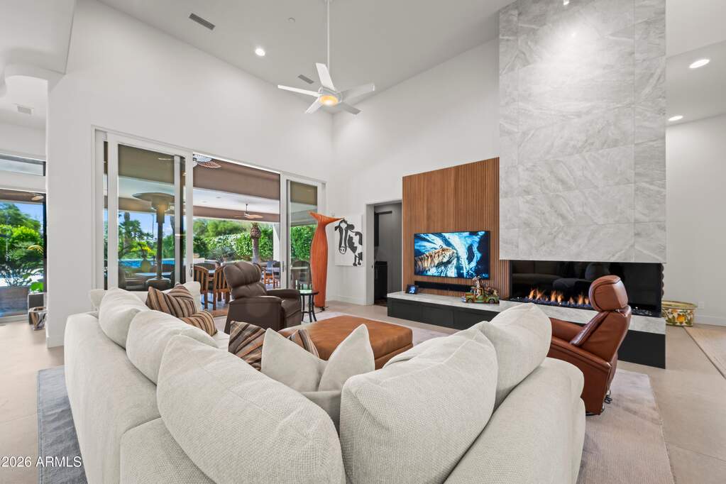 4 Bedroom Single Family Home/House's Image 8