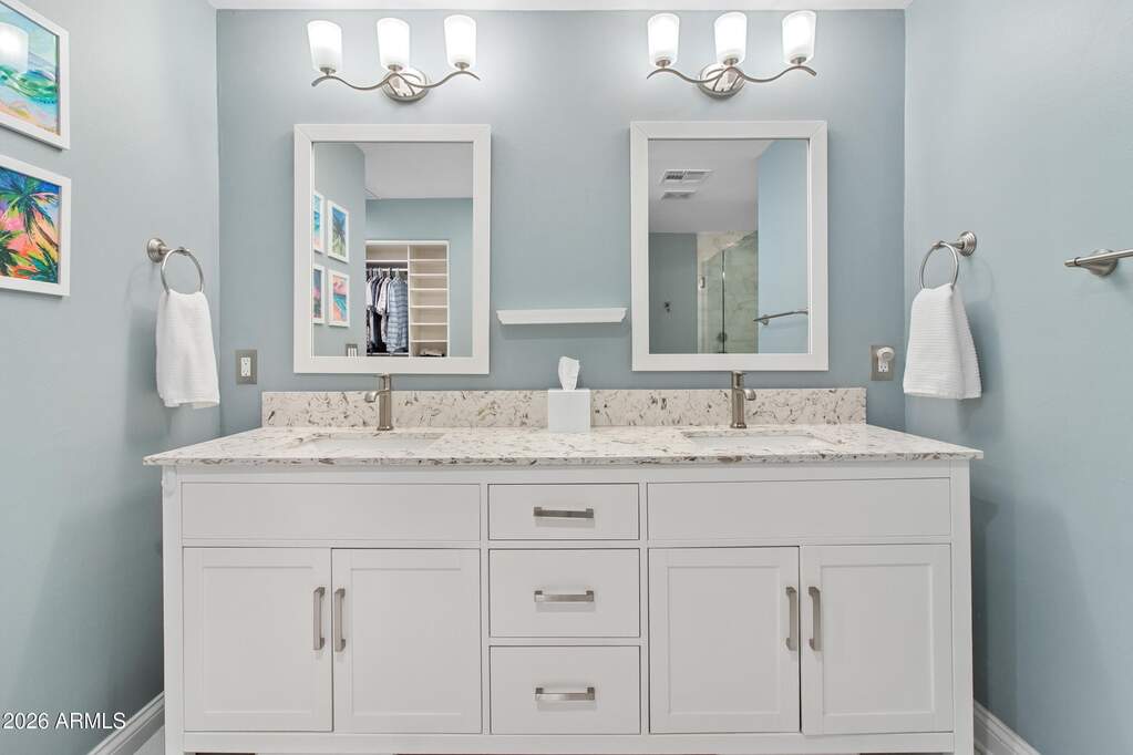 4 Bedroom Single Family Home/House's Image 7