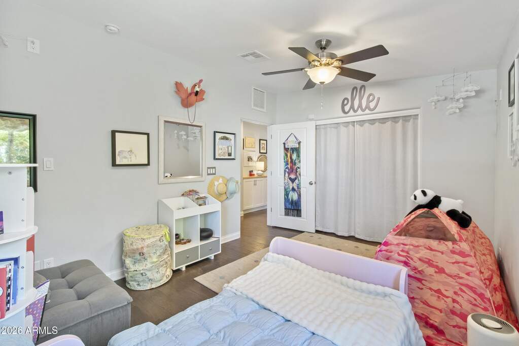 4 Bedroom Single Family Home/House's Image 14