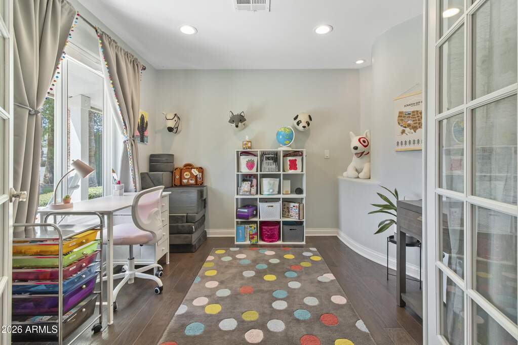 4 Bedroom Single Family Home/House's Image 21