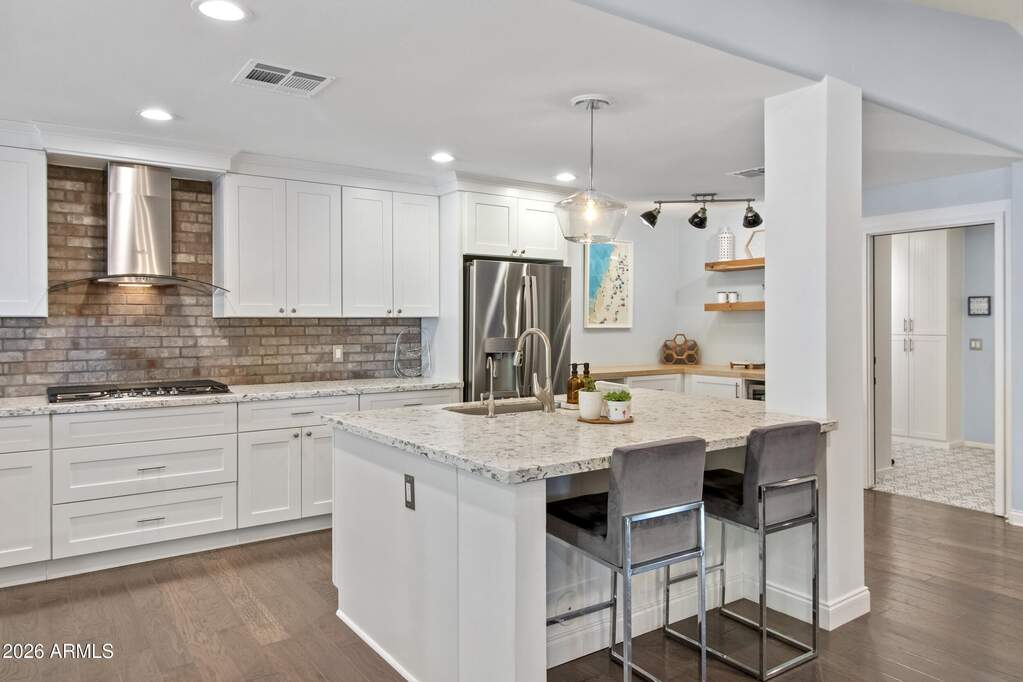4 Bedroom Single Family Home/House's Image 33
