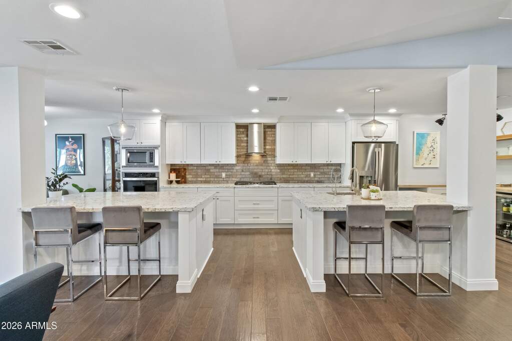 4 Bedroom Single Family Home/House's Image 34