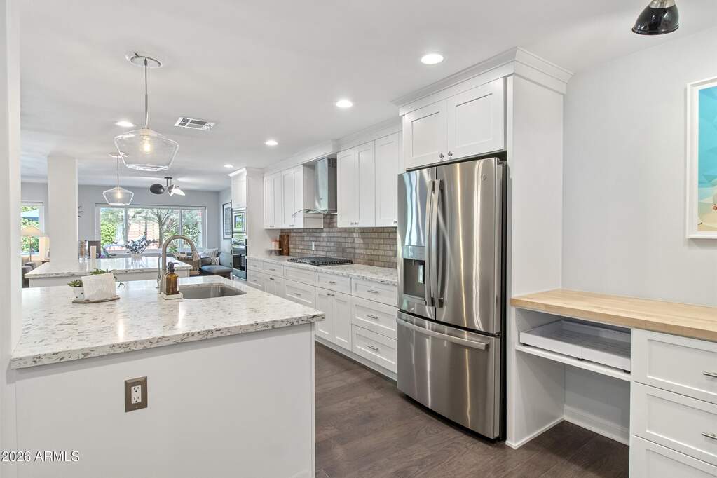 4 Bedroom Single Family Home/House's Image 36