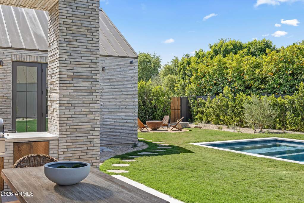 5 Bedroom Single Family Home/House's Image 18