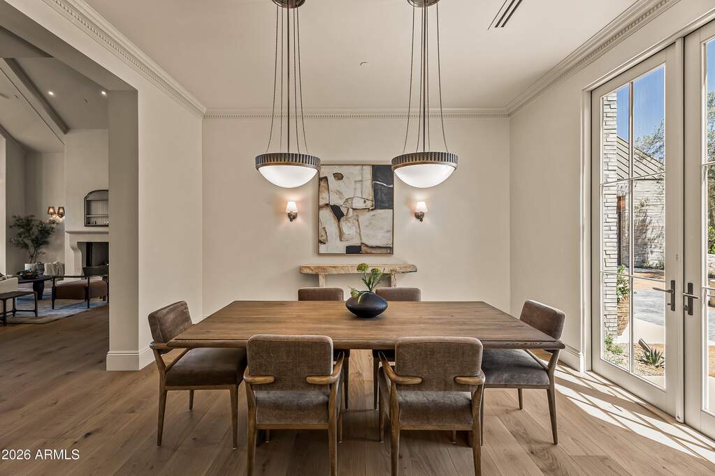 5 Bedroom Single Family Home/House's Image 6