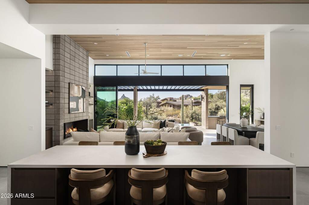 5 Bedroom Single Family Home/House's Image 19