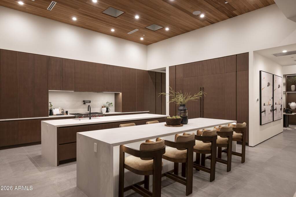 5 Bedroom Single Family Home/House's Image 21
