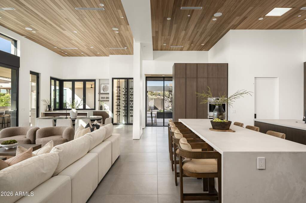 5 Bedroom Single Family Home/House's Image 26