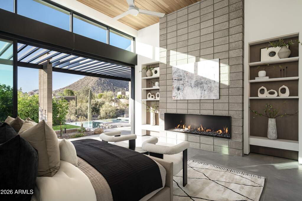 5 Bedroom Single Family Home/House's Image 31
