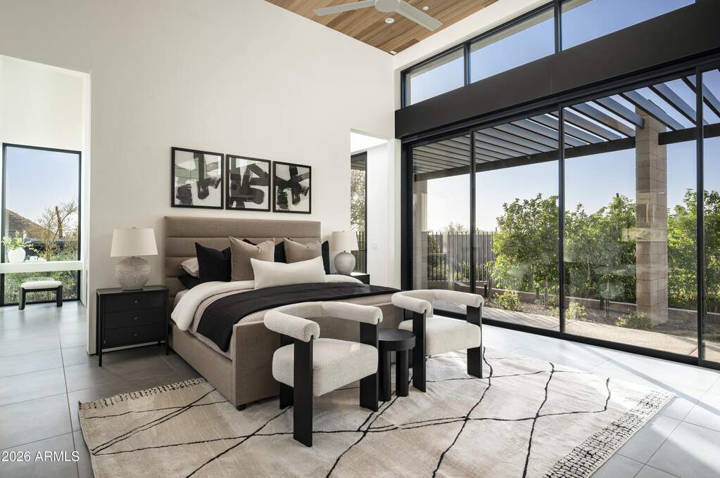 5 Bedroom Single Family Home/House's Image 33