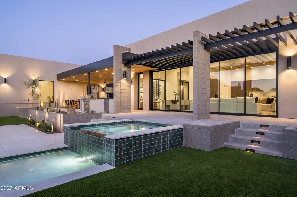 5 Bedroom Single Family Home/House's Image 55