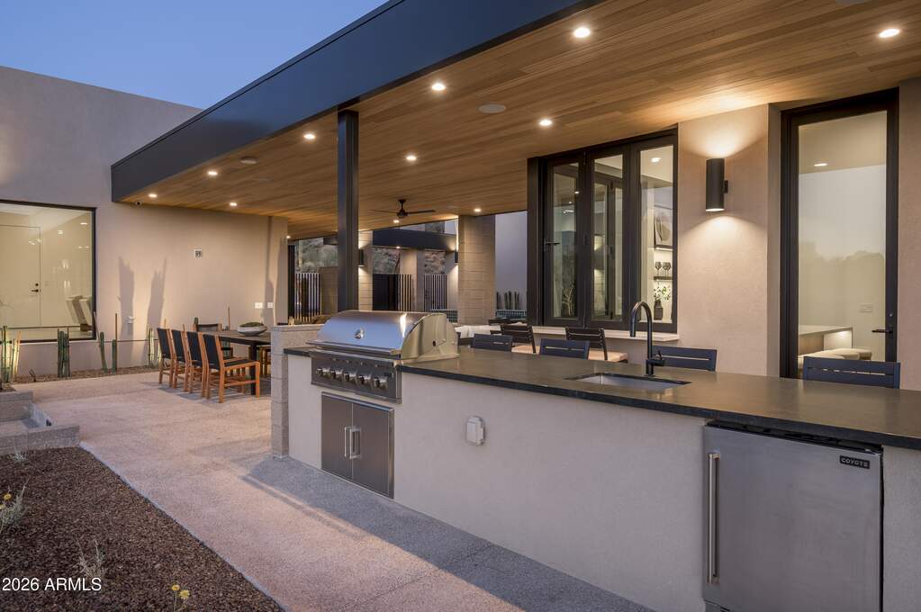 5 Bedroom Single Family Home/House's Image 58