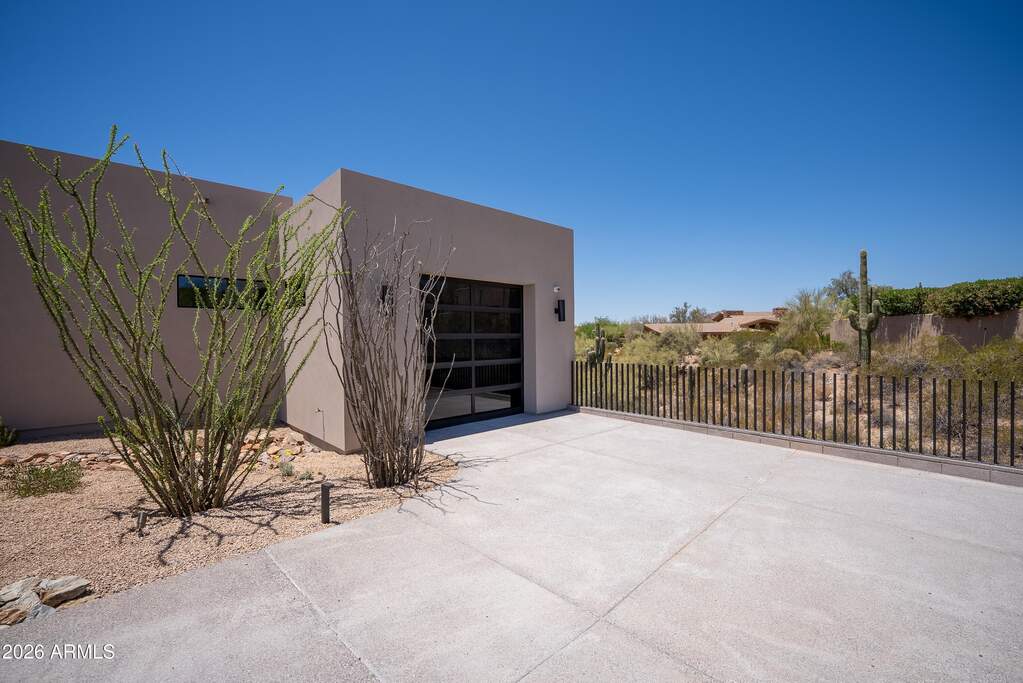 5 Bedroom Single Family Home/House's Image 71
