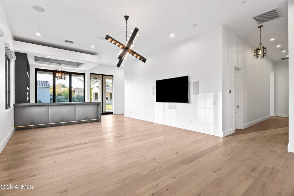 5 Bedroom Single Family Home/House's Image 22