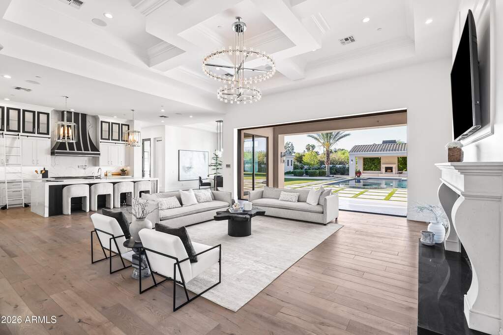 Great Room + Chef's Kitchen