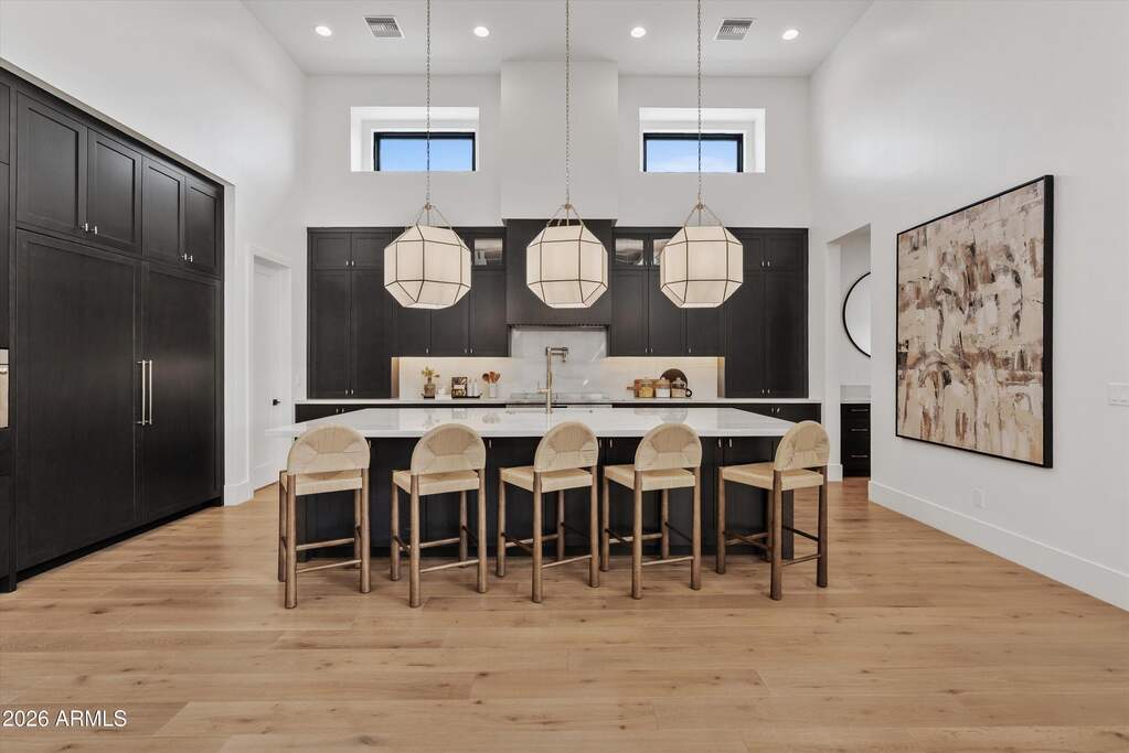 5 Bedroom Single Family Home/House's Image 14