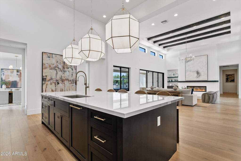 5 Bedroom Single Family Home/House's Image 15
