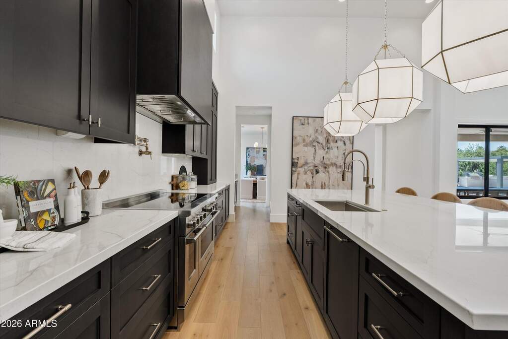5 Bedroom Single Family Home/House's Image 16