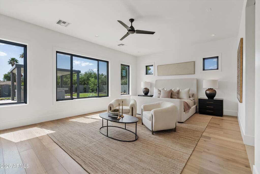 5 Bedroom Single Family Home/House's Image 22